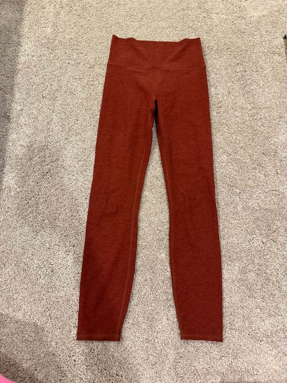 Vuori Heathered Rust Red Performance Ankle Leggings